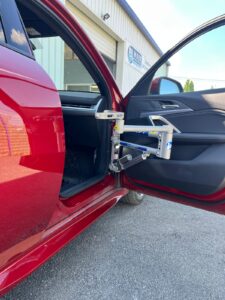 bras soulève personne pour véhicule TPMR